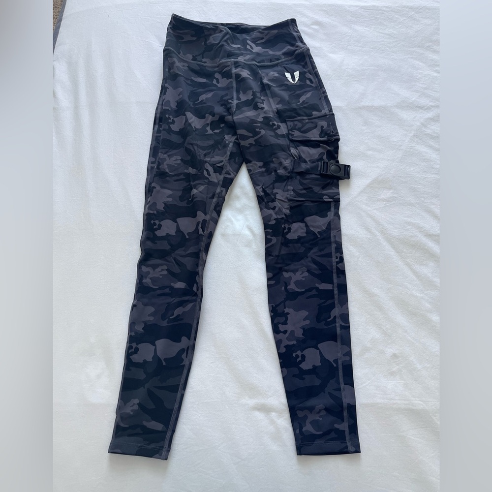 Firmabs grey camo leggings